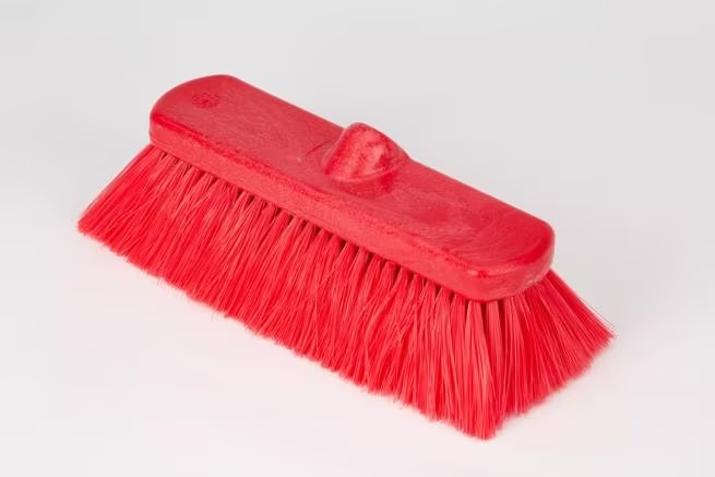 Flo-Thru Wall & Equpiment Brush 10", Red
