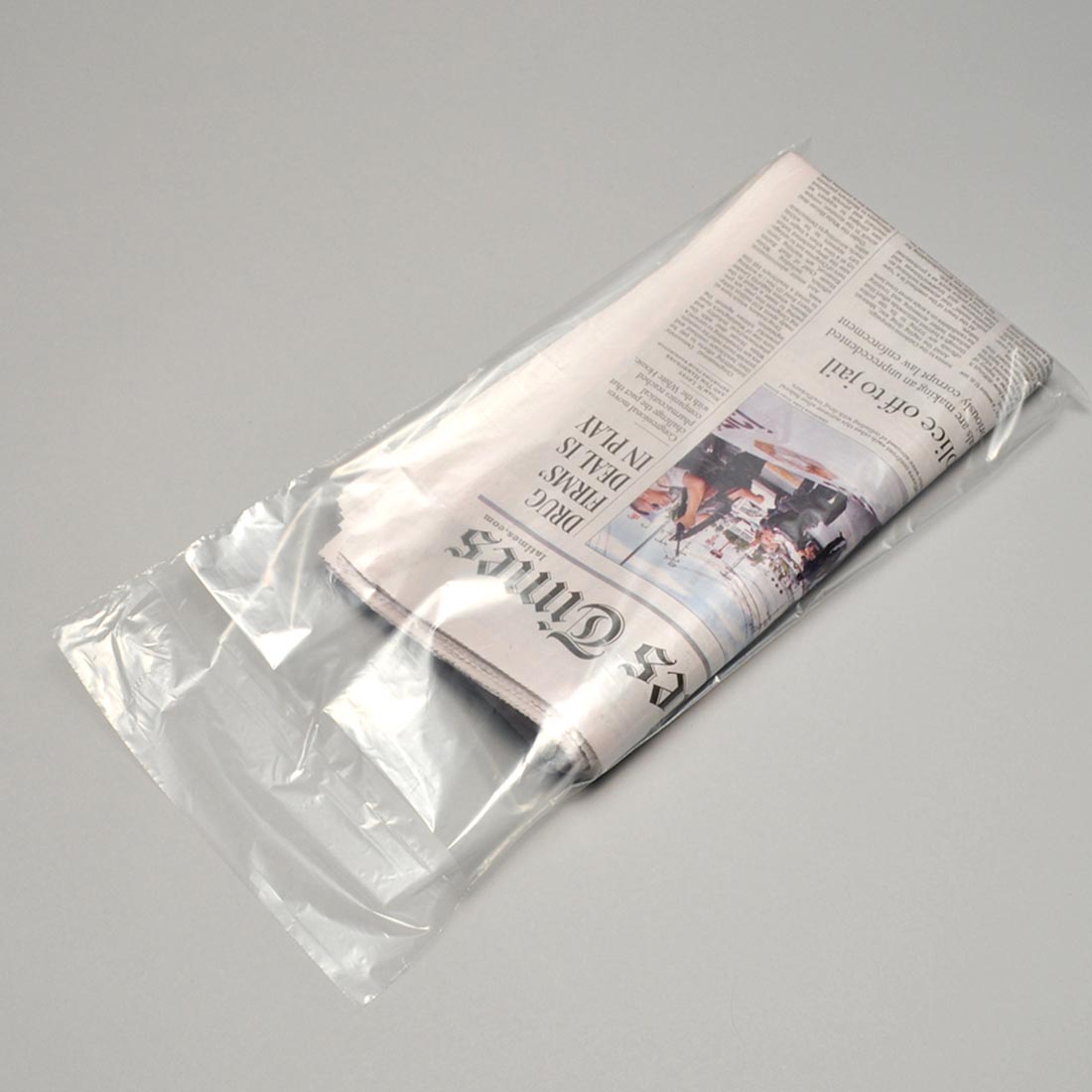 Newspaper Bag on Header  Clear, 7.5" x 21" 0.65 Mil