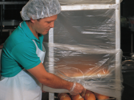 HDPE Bun Pan Cover on Roll w/ Ties Clear 21" X 6" X 35" 0.6 Mil