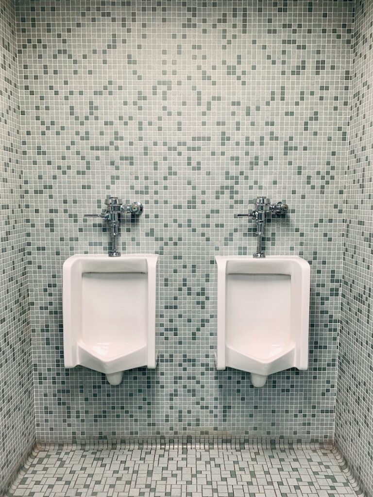 Urinal screens
